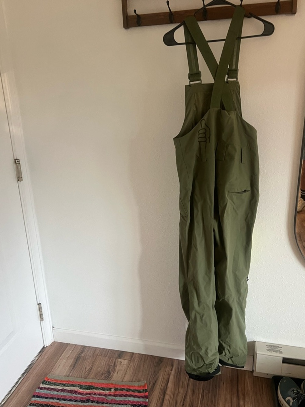 Olive Green Women's Ski Jacket and Bibs - Picture 3 of 6